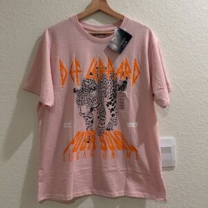 49. NWTS Def Leppard 🐆 Tee